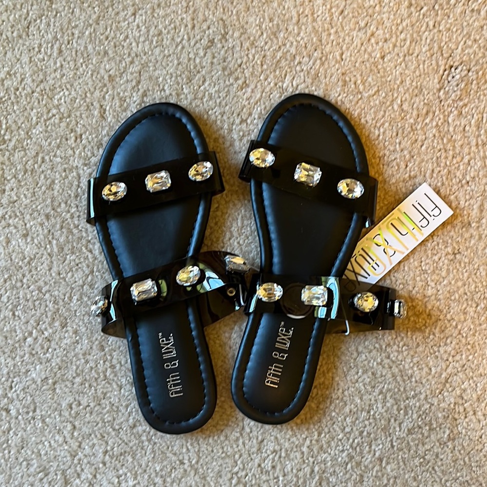 NWT black jelly sandals with large rhinestones, by fifth & luxe, size 7